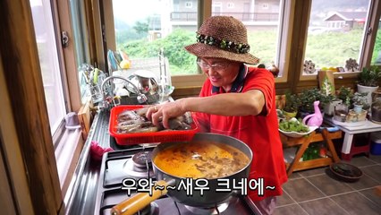 새우100마리넣고 라면 끓이면 어떤맛일까? [ 공대생네 가족 ]