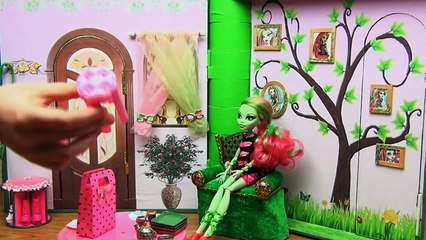 Обзор кукольного домика. Домик книжка.