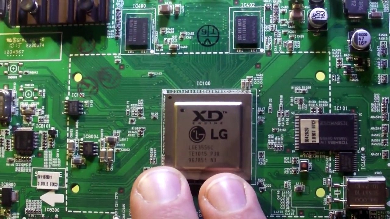 Ремонт ЖК телевизора LG 32LE5500. Зависает на заставке LG.