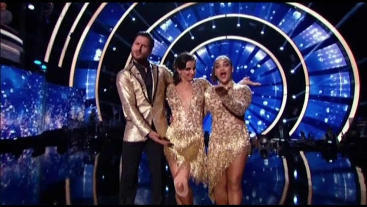 Victoria Arlen, Valentin Chmerkovskiy & Laurie Hernandez - Jive