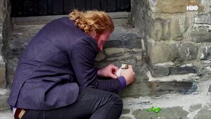 Tormund e Brienne, Urso, Cão (Sandor Clegane), Beric Dondarrion,e Jorah Mormont.