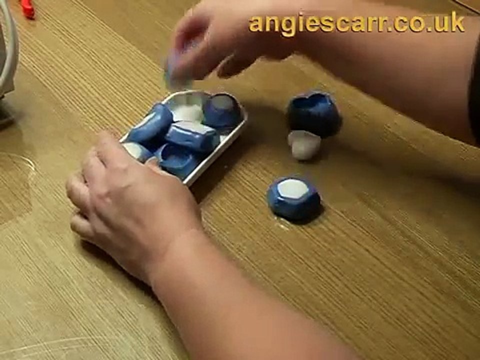 Making Miniature Heart Shaped Cakes - Angie Scarr Miniature Food Masterclass