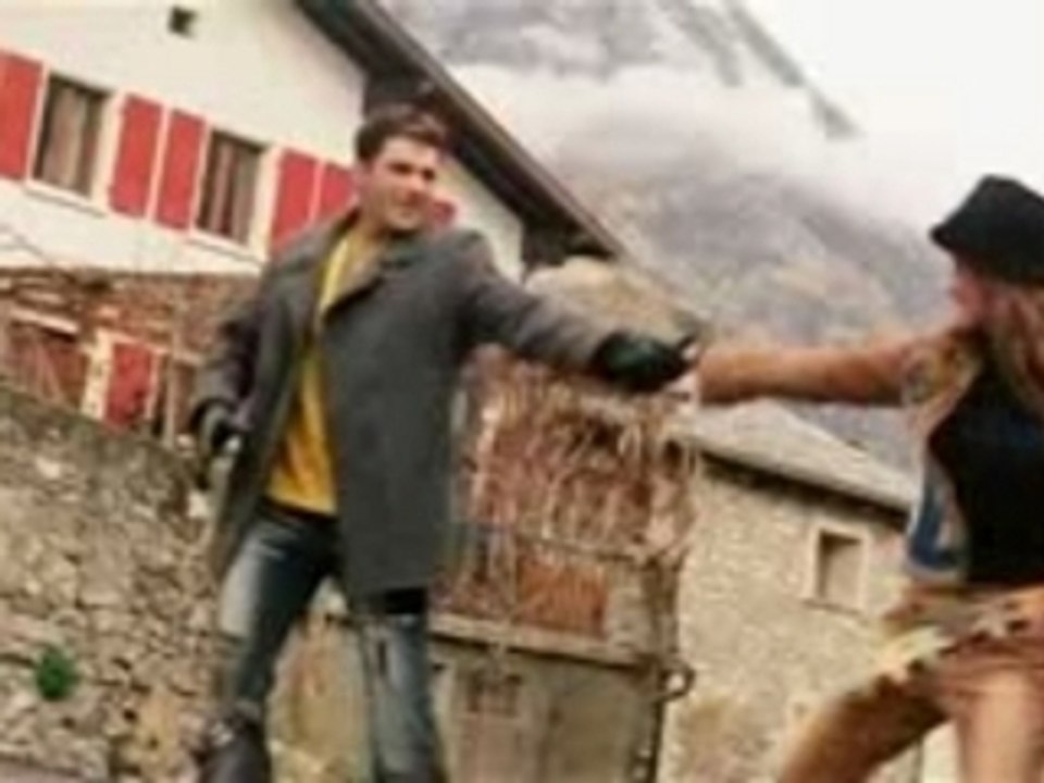 Shikar - tumpe marne lage hain him