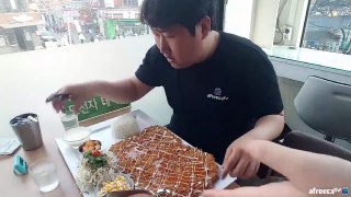 홍대 돈까스대왕전 대왕돈까스 30위 안에 들기 성공!! 도전먹방!! Highlight (17.4.2) Mukbang [삼사미]