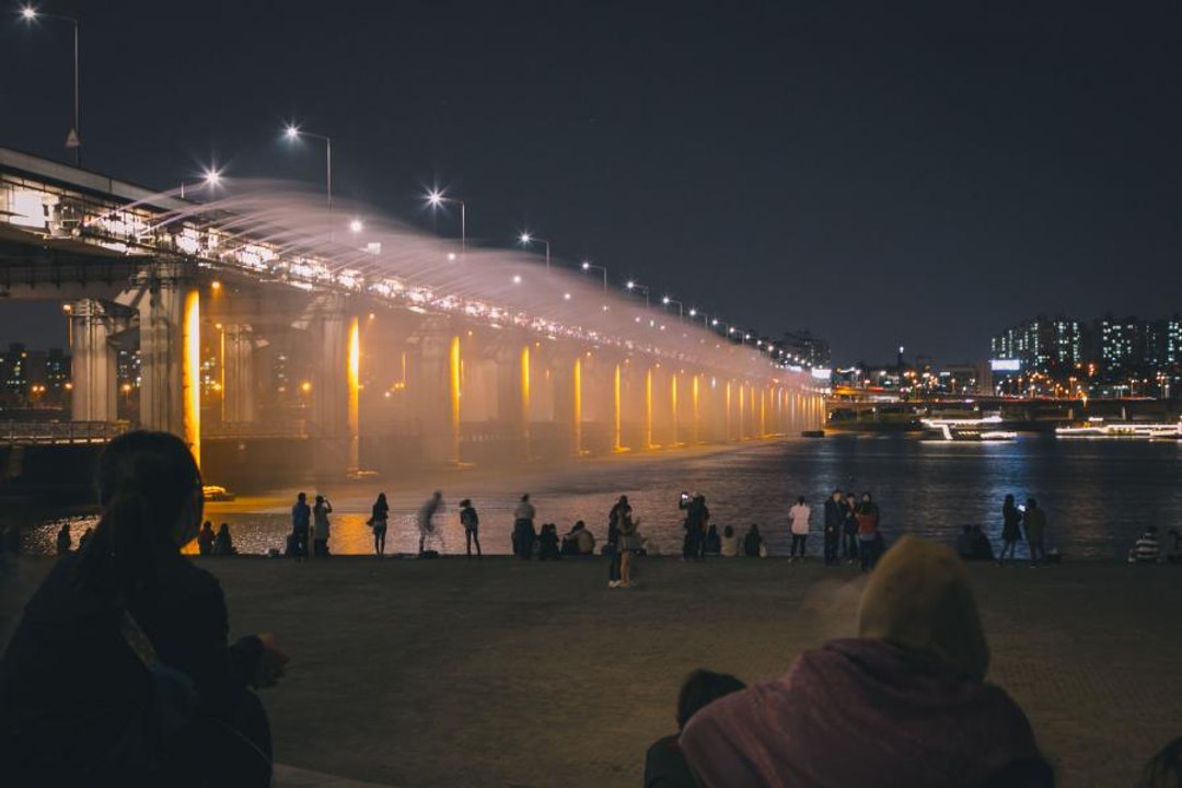 This Park is Where the Cool Kids Hang Out in Seoul