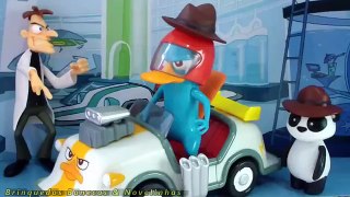 Brinquedo Carro do Agent P Montando 28 Peças e Adesivos - Disney Toys Em Português BR