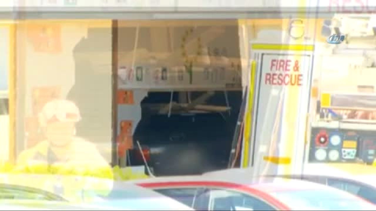 Sidney'de Araç Sınıfa Daldı: 2 Öğrenci Öldü
