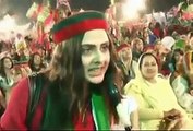 Beautiful Girl in Azadi Dharna propose Imran khan for Marriage