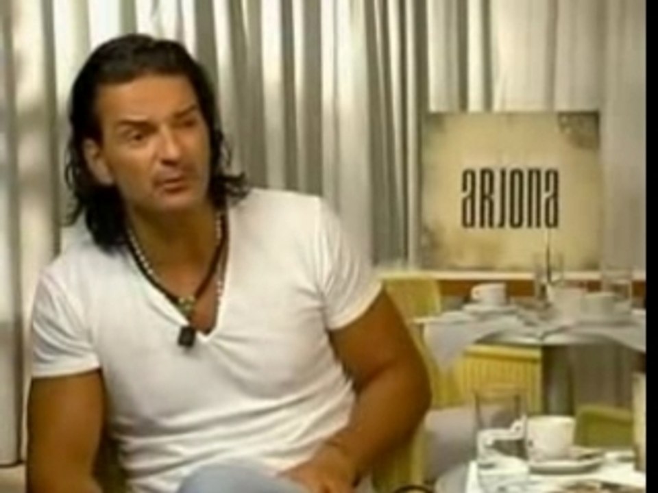 Arjona - Compone una cancion inedita