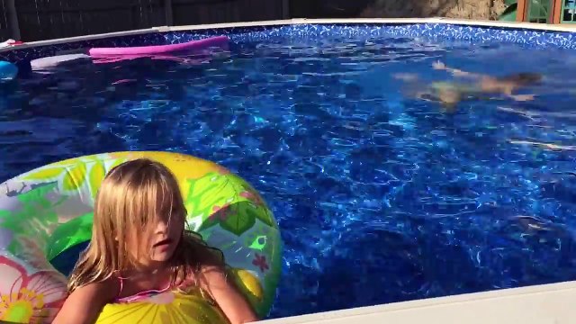 NEIGHBOR RAGES AT FAT MAN TRESPASSING IN HER POOL WRESTLING WWE TOYS!
