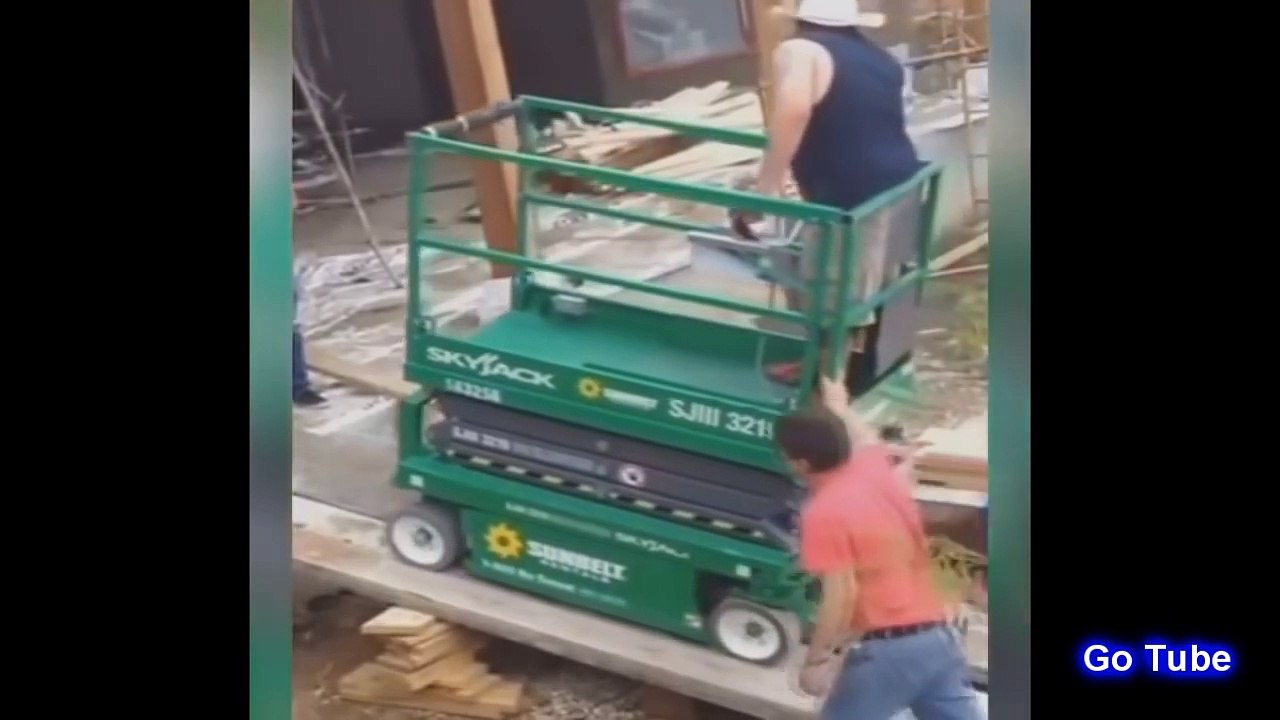 Idiots At Work | Funny Fail Compilation─影片 Dailymotion