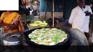 【インド】たこ焼きのように焼く”卵焼き”を作る街中の屋台