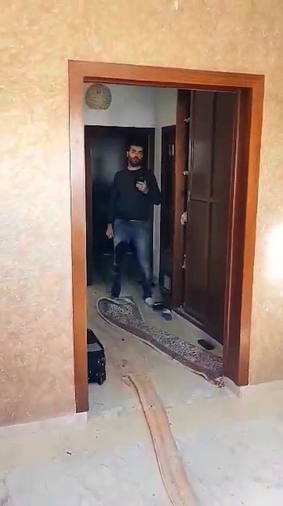 القيروان: شاب يقتل والدته ويعتدي على أعوان الأمن