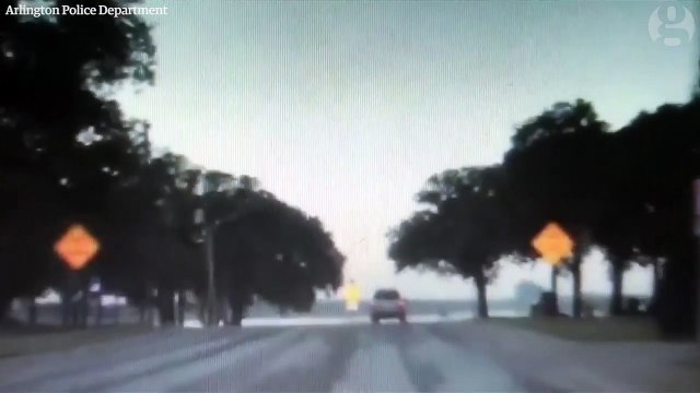 Ivre ce conducteur plonge avec sa voiture dans le lac pour échapper à la police !