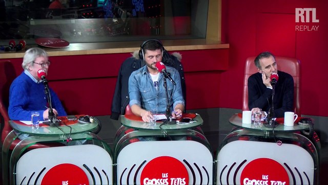 Dick Rivers annonce à la presse qu'il sera L'Invité Mystère