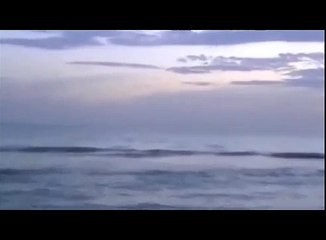 UFO σε εξωτική παραλία!!