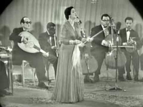 Oum Kalthoum : Hayarti Albi Ma'ak (part2)