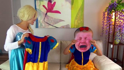 Snow White Baby Rips her Dress w/ Frozen Elsa, Joker, Icecream drive through