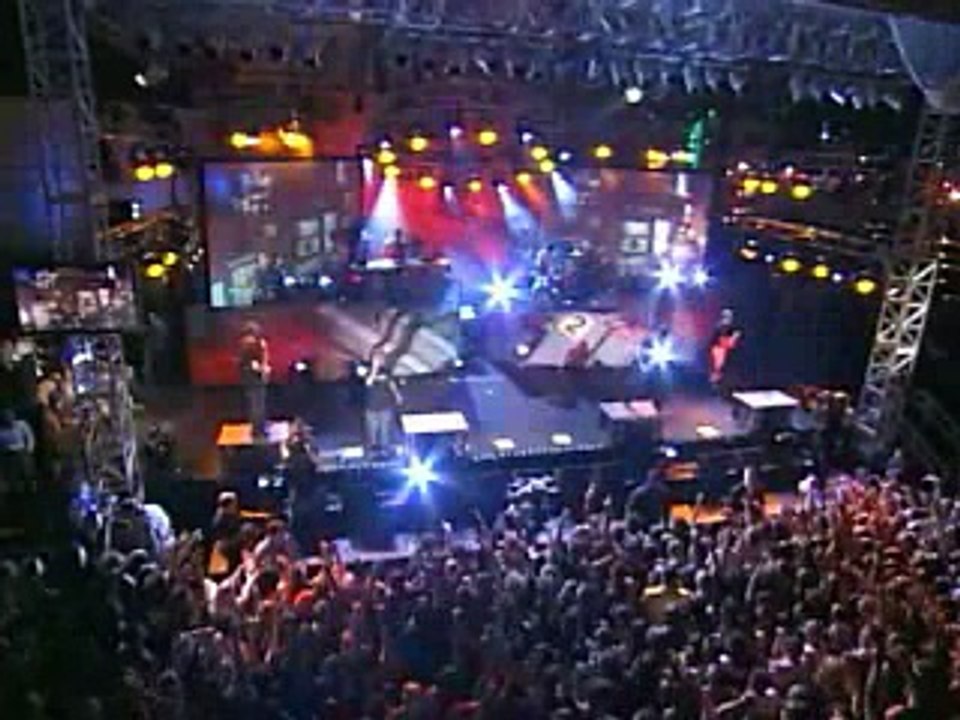 Linkin Park - Don't Stay (Live in Los Angeles, California 11.08.2003 - Jimmy Kimmel Live)