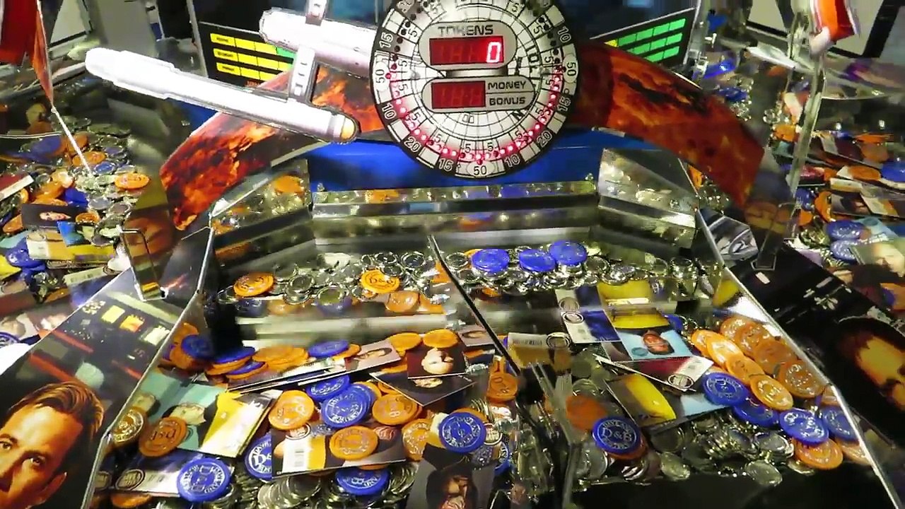 Coin Pusher RAREST Card WIN! | Arcade