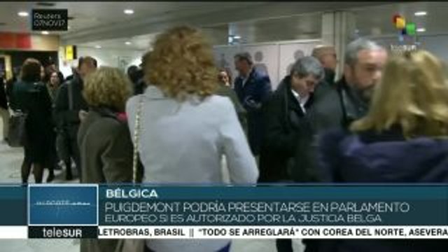 200 alcaldes catalanes llegan a Bélgica para apoyar a Puigdemont