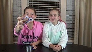 DO NOT SPIN A FIDGET SPINNERS AT 3AM | SO SCARY || Taylor and Vanessa