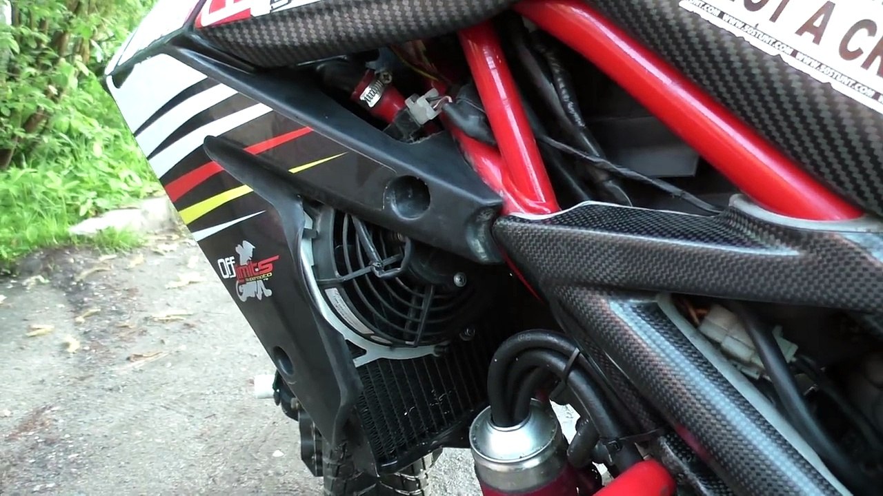 Aprilia SXV 550 обзор и тестдрайв review and test drive