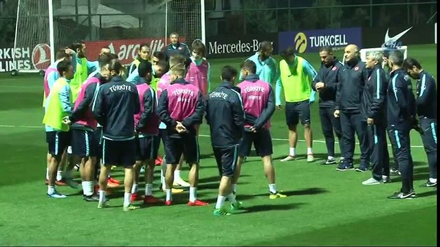 A Milli Takım, Romanya Maçının Hazırlıklarını Tamamladı