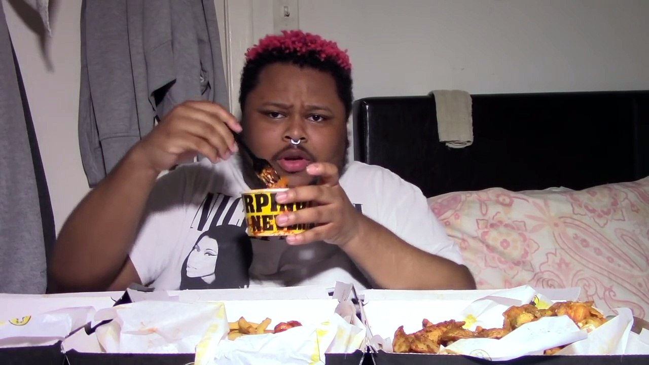 BUFFALO WILD WINGS MUKBANG (EATING SHOW)