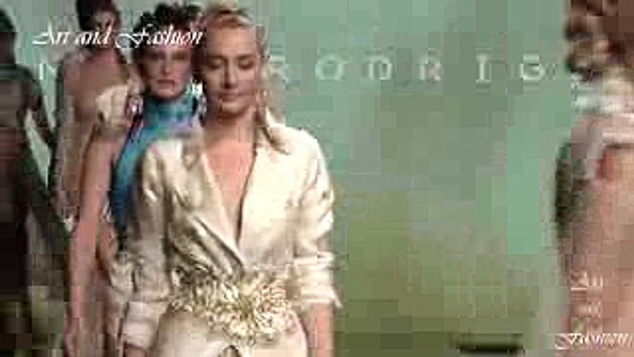 Runway Fashion - Artistic Expression 31