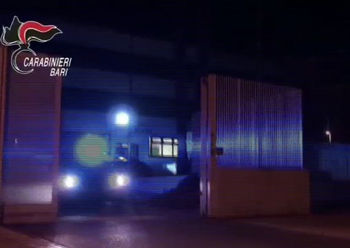 Rapina al distributore ESSO di Bari San Paolo: arrestato un 21enne