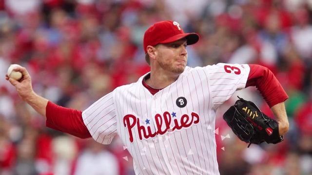 Sports world mourns the death of Roy Halladay