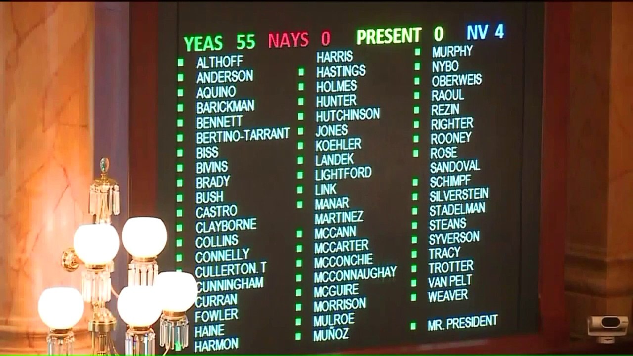 Illinois Lawmakers Return to Work Amid Sexual Harassment Allegations