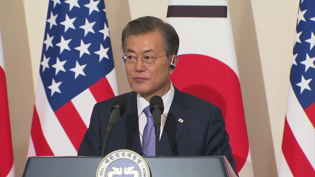 문 대통령 균형 외교, 미·중 균형 의미 아니다 / YTN