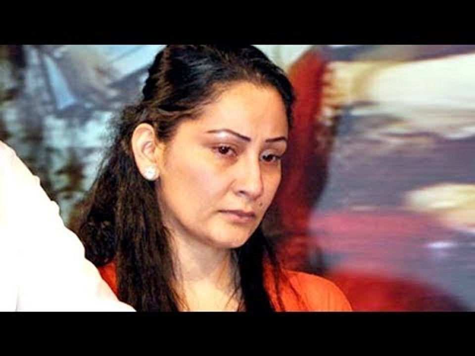 Sanjay Dutt's Wife Maanayata Dutt Denies Links To Paradise Paper Scams | Bollywood Buzz
