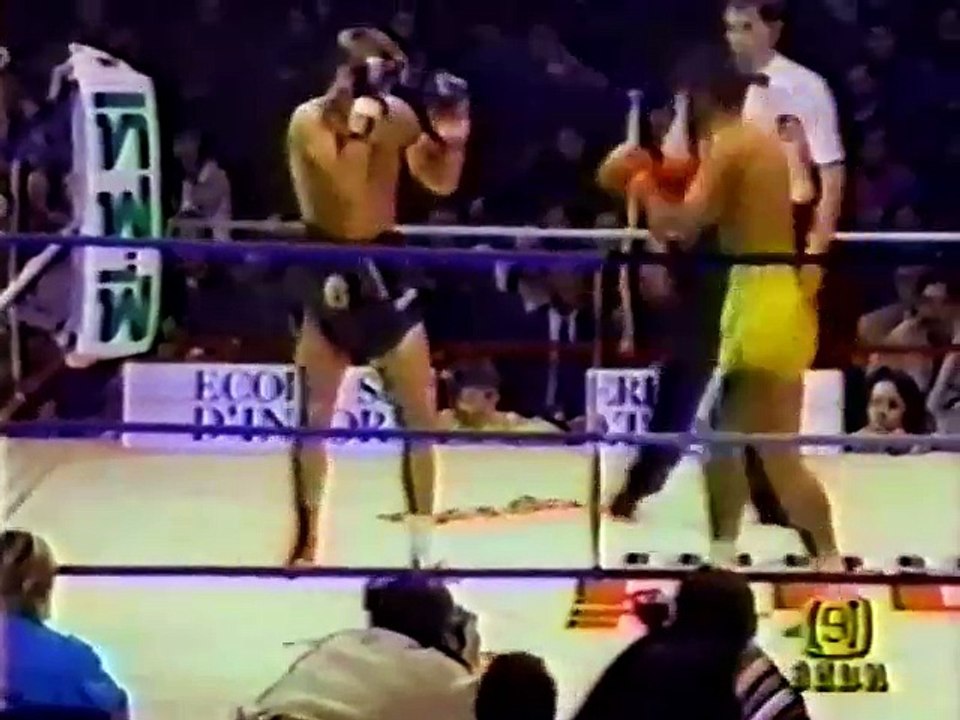 Muay Thai Charoenthong Kiatbanchong vs Andre Masseurs