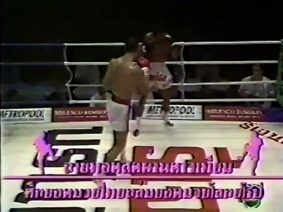 Muay Thai Changpuek Keatsongrit VS Rob Kaman (in Netherlands) - วิดีโอ ...