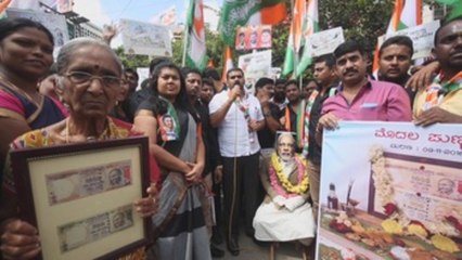 Protestas en la India un año después de la "desmonetización"