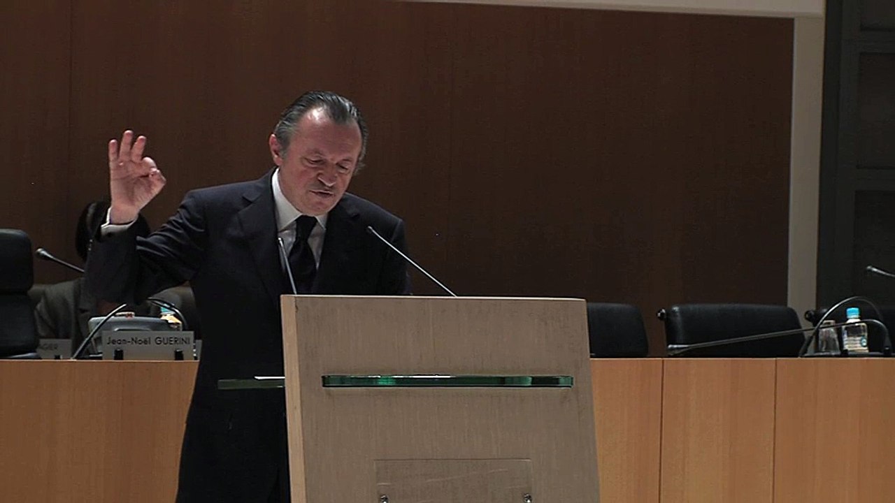 Guérini réélu à la tête des Bouches-du-Rhône malgré les enquêtes (vidéos)