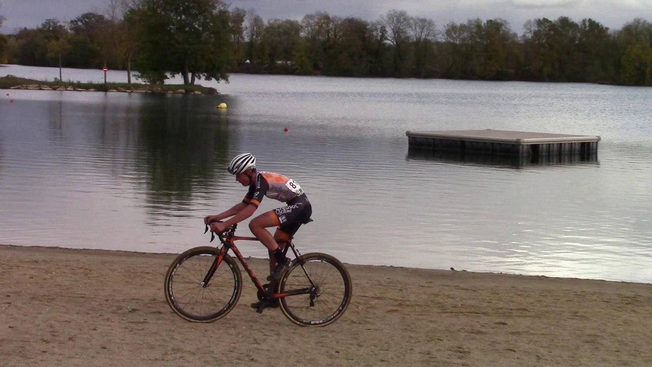 Cyclo cross  Montrevel catégorie cadets 05/11//2017