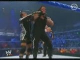 The Undertaker et kane vs Matt Hardy et M.V.P