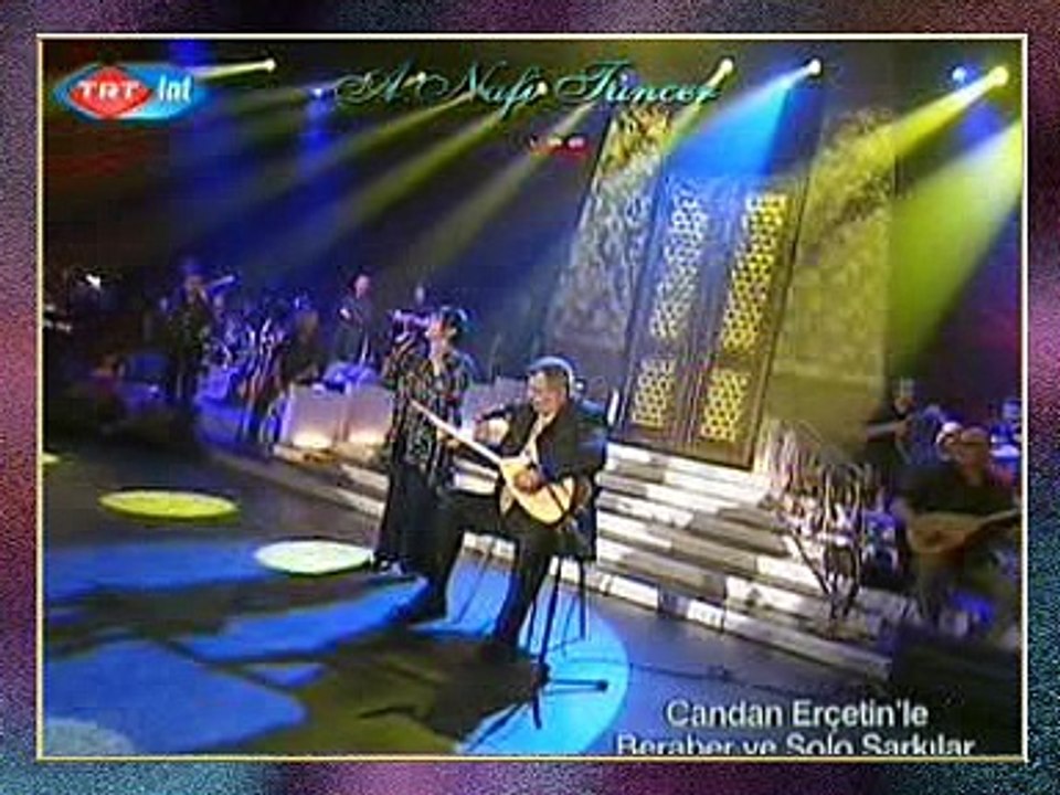 Belkıs AKKALE & Arif SAĞ - Salındı Bahçeye Girdi