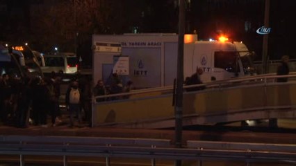 Bakırköy İncirli Durağı'nda Metrobüs Arıza Yaptı