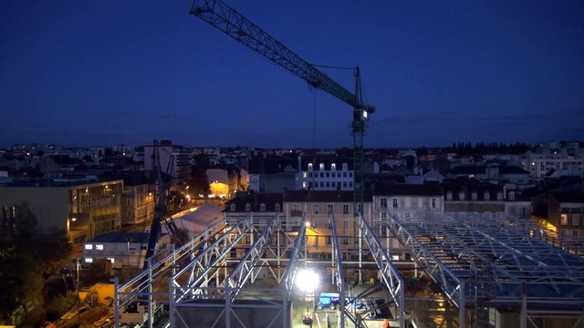 Chantier des halles de Pau : la charpente prend forme
