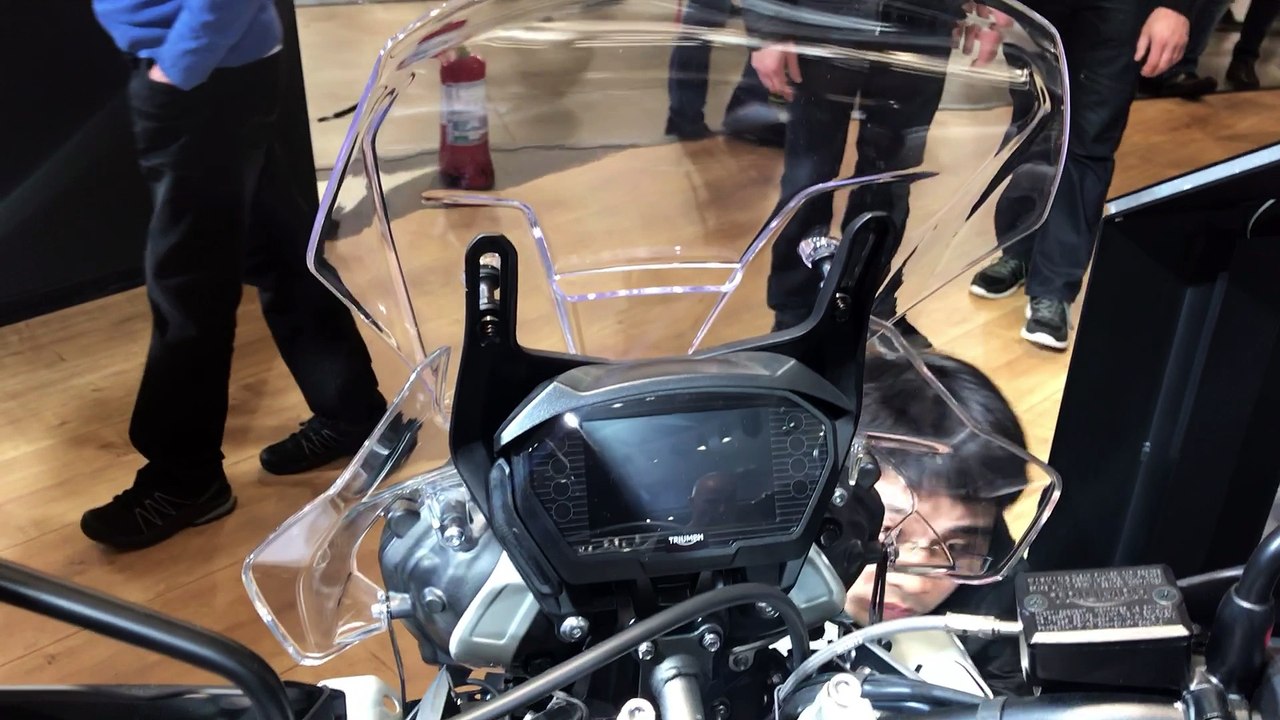 Walkaround Footage of the 2018 Triumph Tiger 800