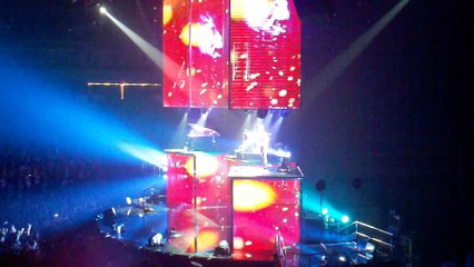 Muse - Feeling Good, Target Center, Minneapolis, MN, USA  10/5/2010