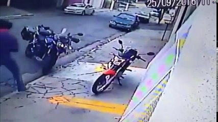 Theft of motorcycles in Brazil Compilation 2017