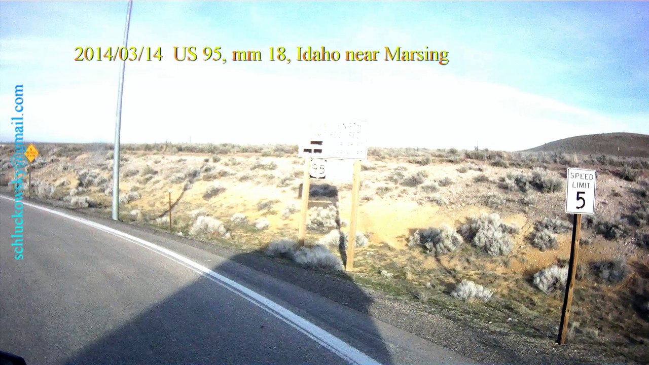 Idaho Weight Watchers in Action///US-95 near Marsing///Weigh Station///DOT Scale House///