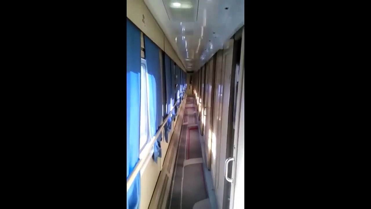 Tren hipnotizante : las sombras de las ventanas son dignas de una película de terror