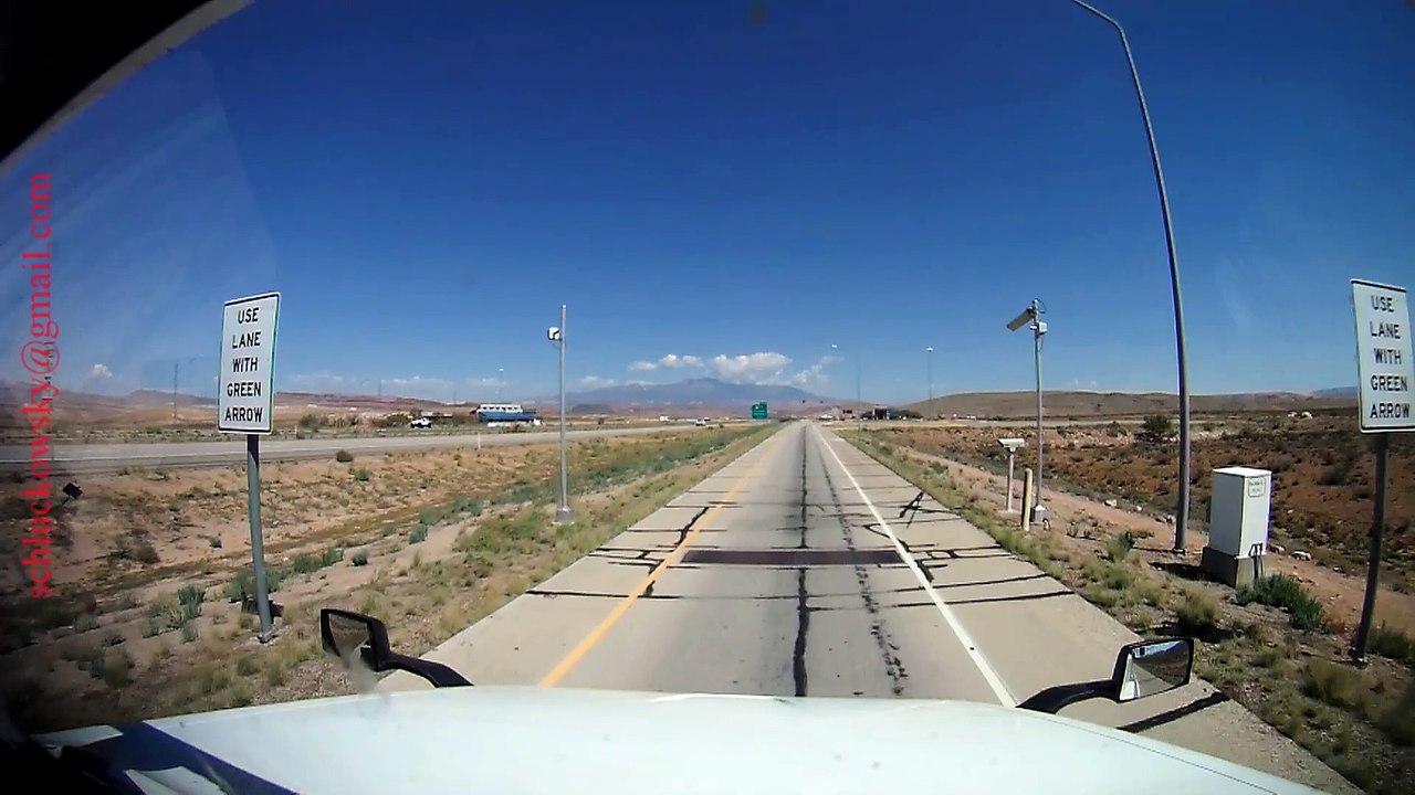 Port of Entry Arizona>>>Utah///I-15 North///near ST GEORGE, LKW Fahren in USA///Weigh Station///Utah Weight Watchers in Action///Scale House